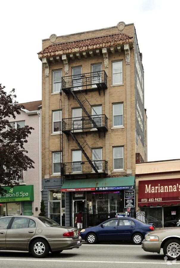 45 Bloomfield Ave, Newark, NJ 07104