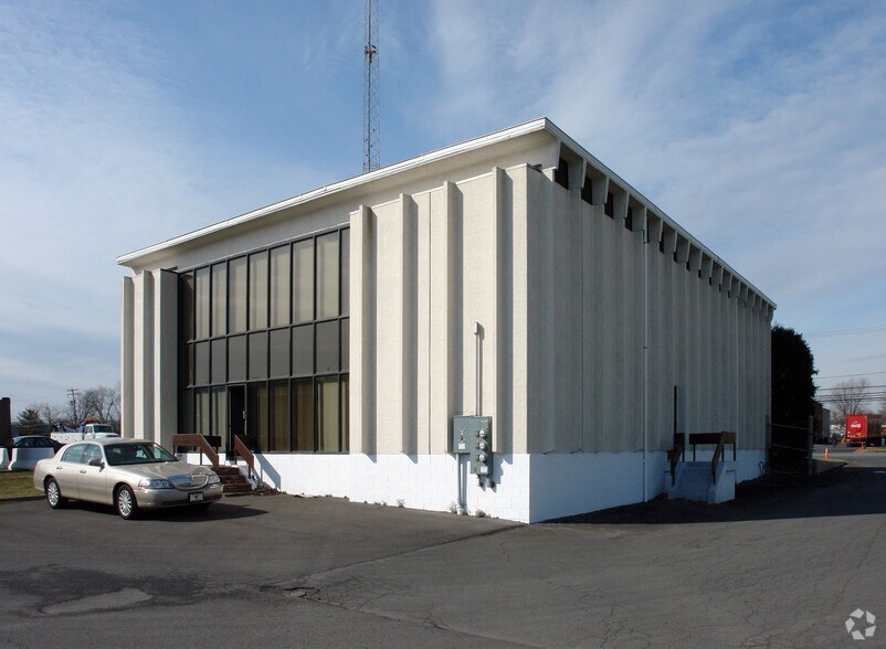 3191 Trewigtown Rd, Colmar, PA for lease - Building Photo - Image 2 of 2