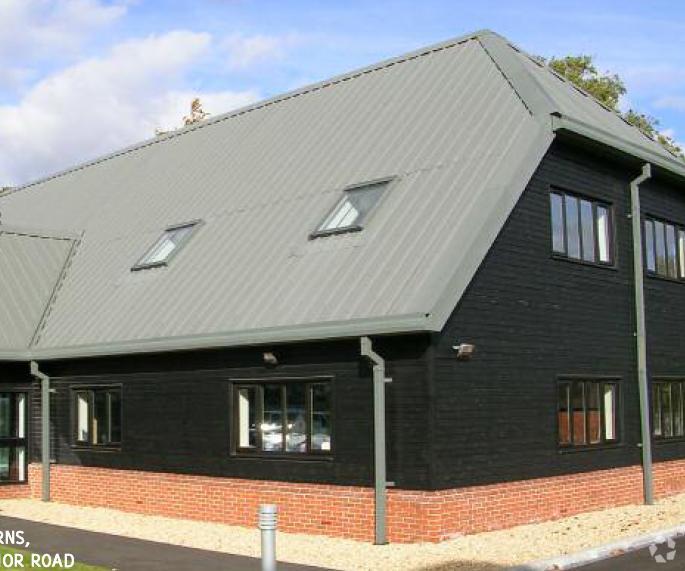 Manor Rd, Wantage for sale - Primary Photo - Image 1 of 1