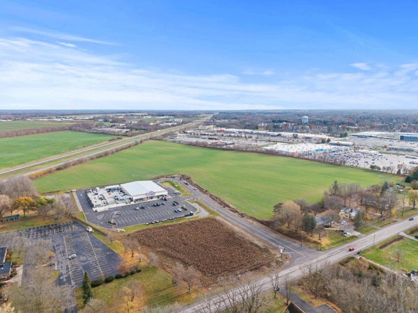 8287 Lewiston rd, Batavia, NY for sale - Building Photo - Image 3 of 7