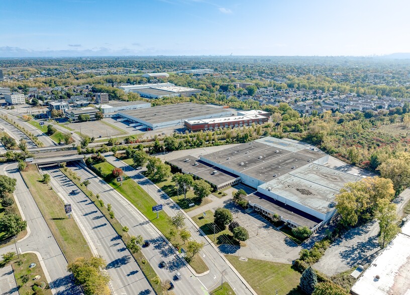 900-950 Boul Saint-Martin O, Laval, QC for lease - Aerial - Image 3 of 26