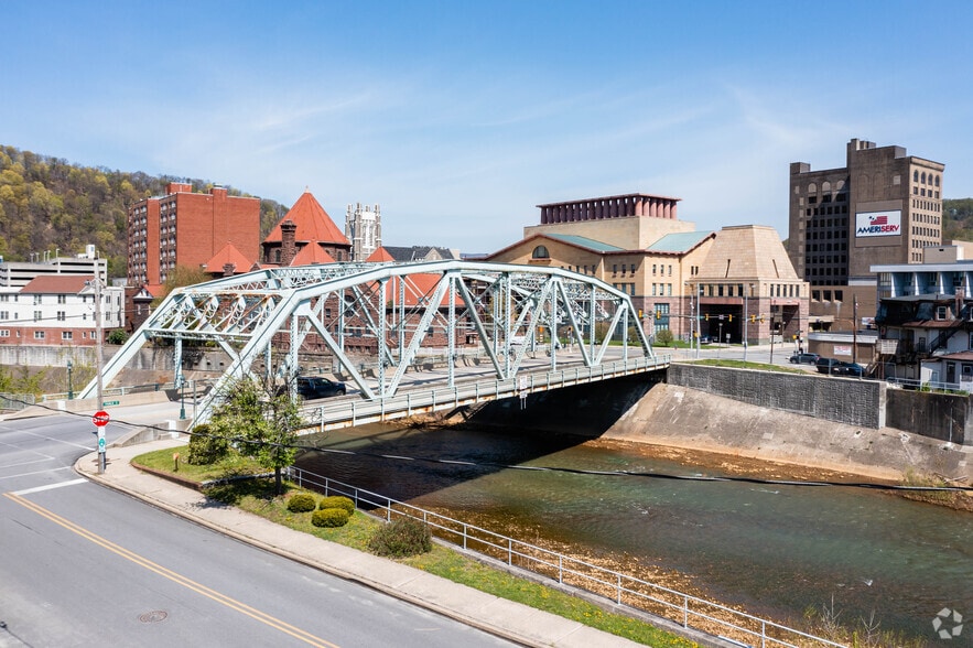 1 Pasquerilla Plz, Johnstown, PA for lease - Building Photo - Image 3 of 11