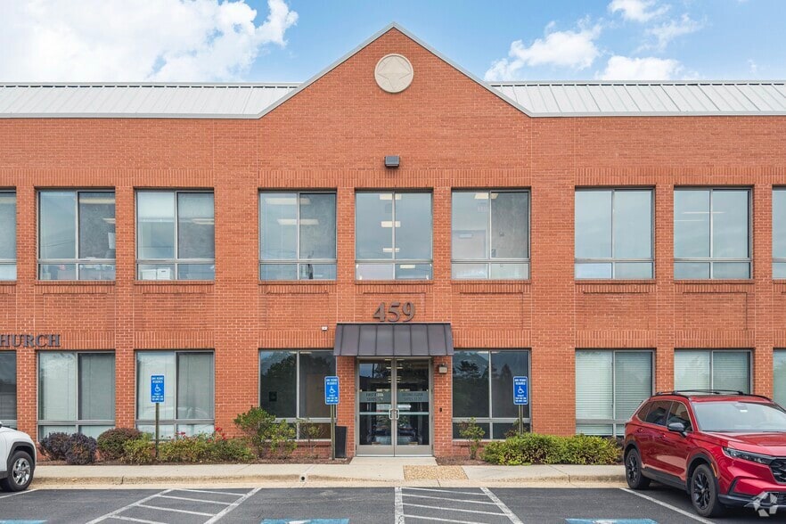 459 Herndon Pky, Herndon, VA for lease - Building Photo - Image 2 of 4