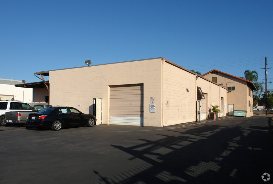 1255-1259 Callens Rd, Ventura, CA for lease - Building Photo - Image 2 of 5