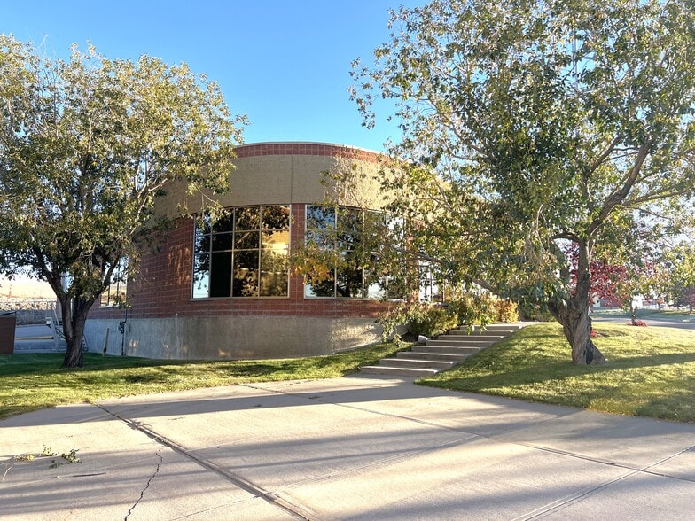 3528 114 Av SE, Calgary, AB for lease - Building Photo - Image 2 of 5
