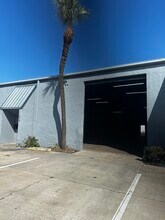 11999 N 49th St, Clearwater, FL for lease Interior Photo- Image 2 of 7