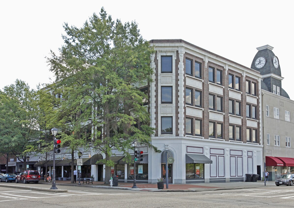 325-341 High St, Portsmouth, VA for lease Building Photo- Image 1 of 3