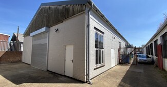 More details for Lyon Rd, Walton On Thames - Industrial for Lease