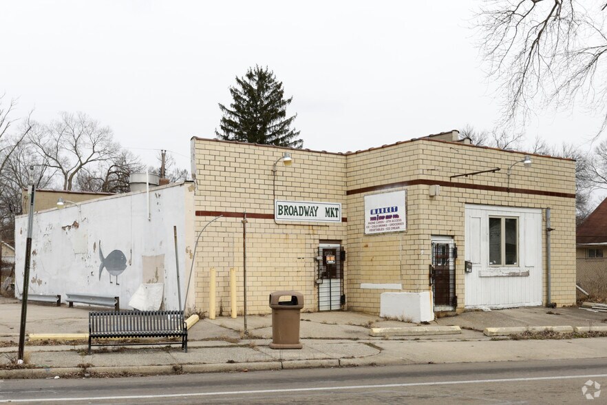 1263 W Riverview Ave, Dayton, OH 45402