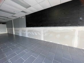 4003 S Plainfield-Naperville Rd, Naperville, IL for lease Interior Photo- Image 1 of 12