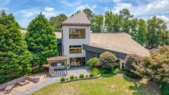 825 W Professional Pl, Chesapeake VA - Warehouse