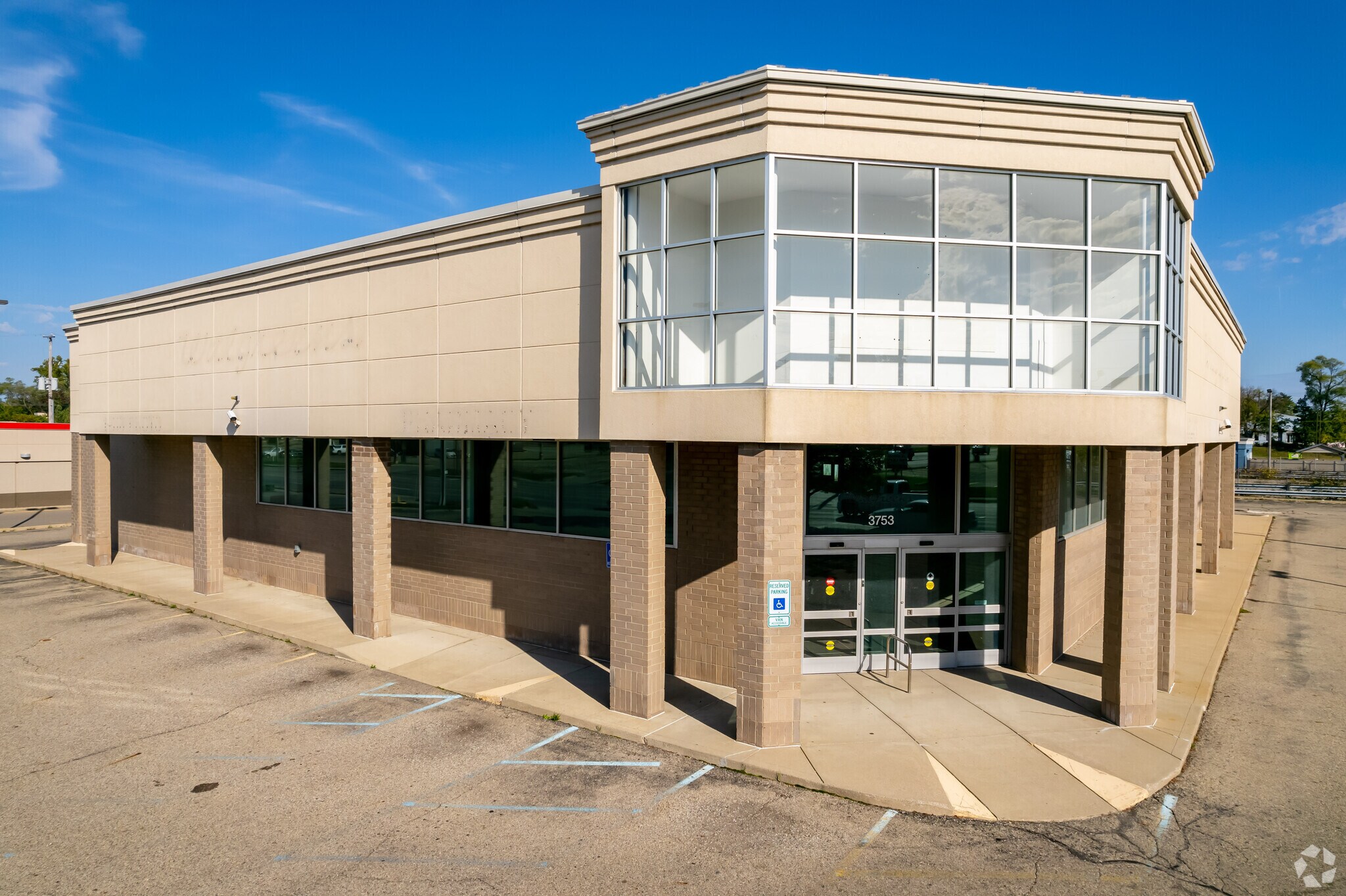 3753 S Dort Hwy, Flint, MI for sale Building Photo- Image 1 of 1