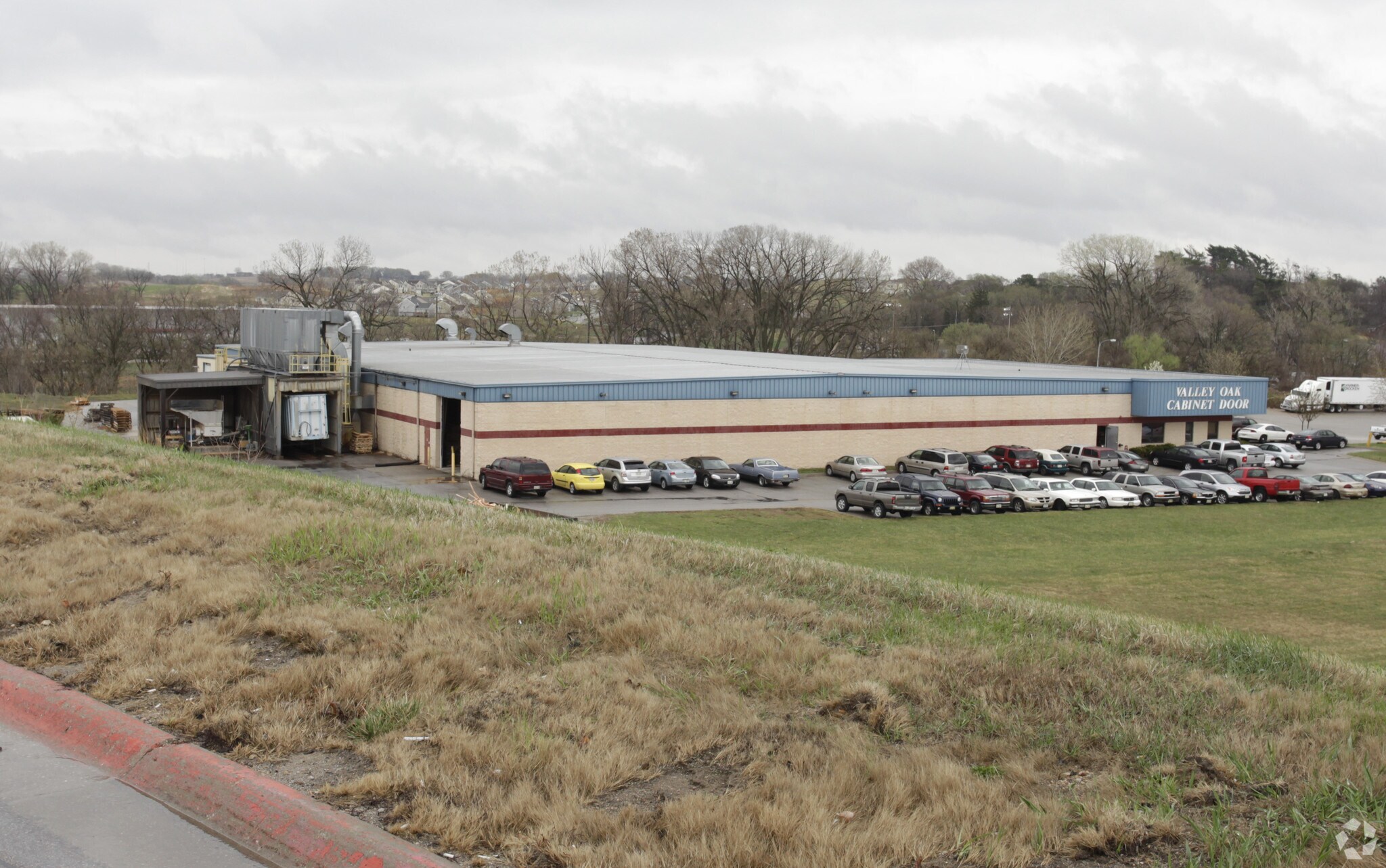 7050 N 97th Plaza Cir, Omaha, NE for sale Building Photo- Image 1 of 1