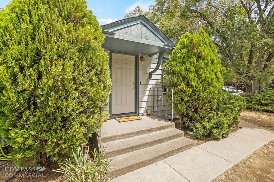 468 NE Olney Ave, Bend, OR for sale - Building Photo - Image 2 of 25