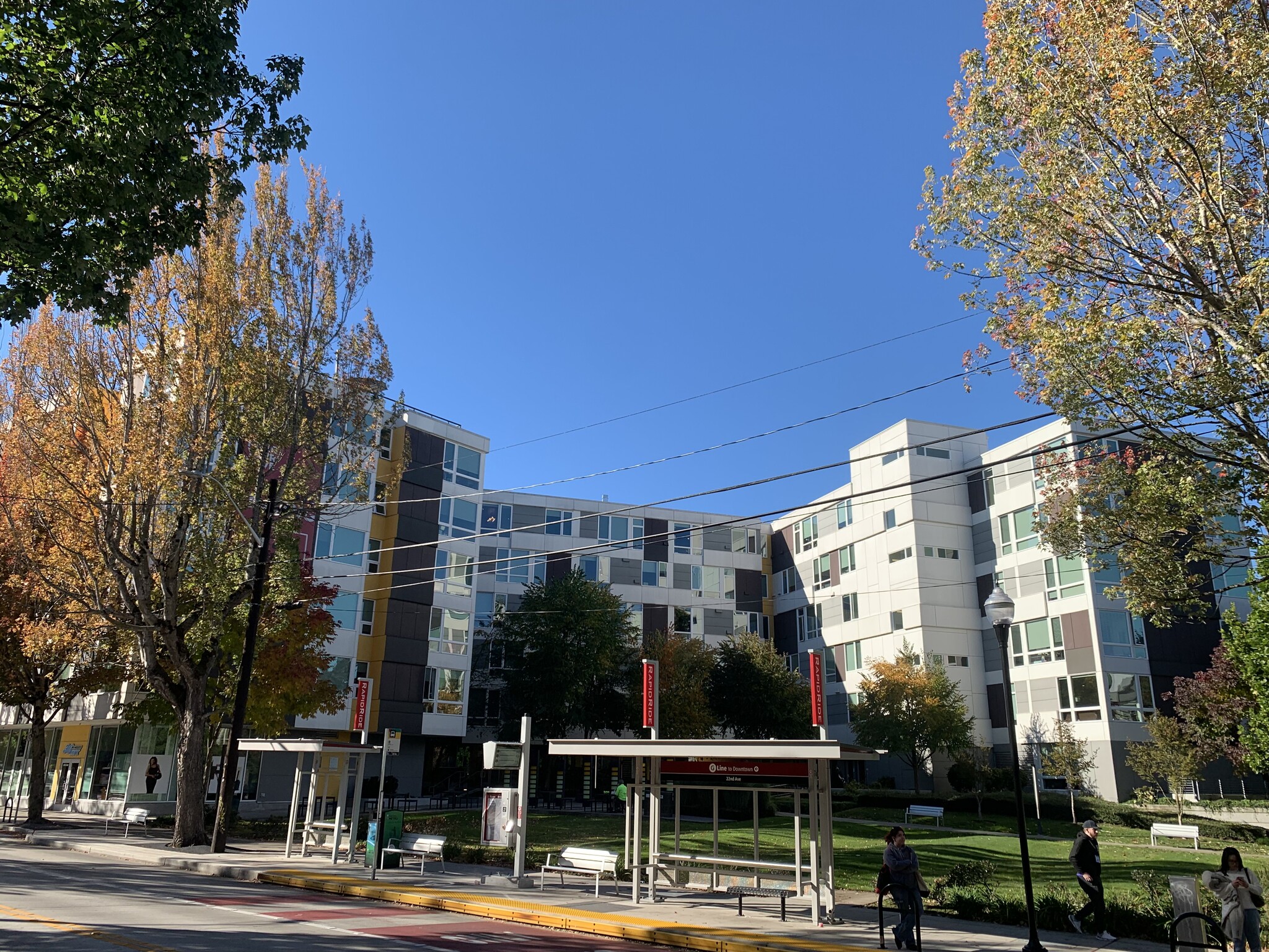 2026 E Madison St, Seattle, WA for lease Primary Photo- Image 1 of 2