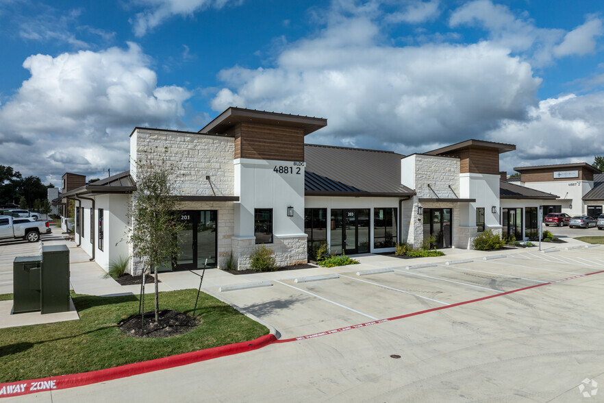 4881 Williams Dr, Georgetown, TX for lease - Building Photo - Image 1 of 16