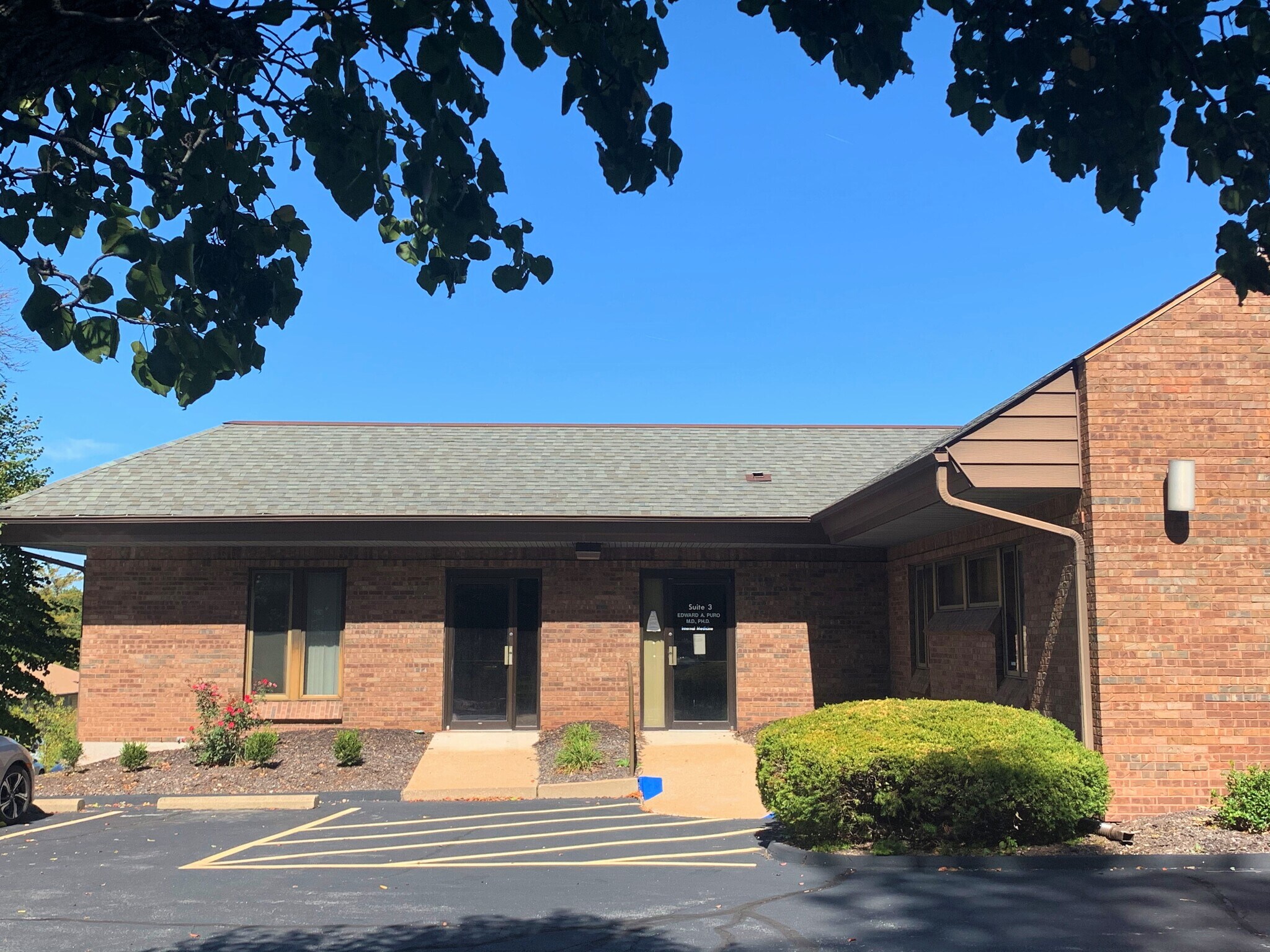 1265 Graham Rd, Florissant, MO 63031 Building A