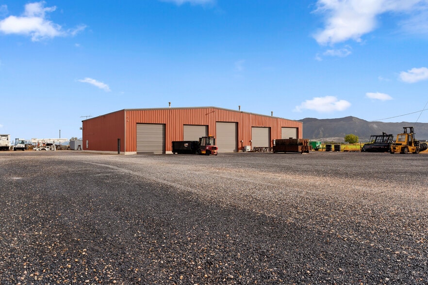 7718 W 900 S, Ogden, UT for lease - Primary Photo - Image 1 of 27