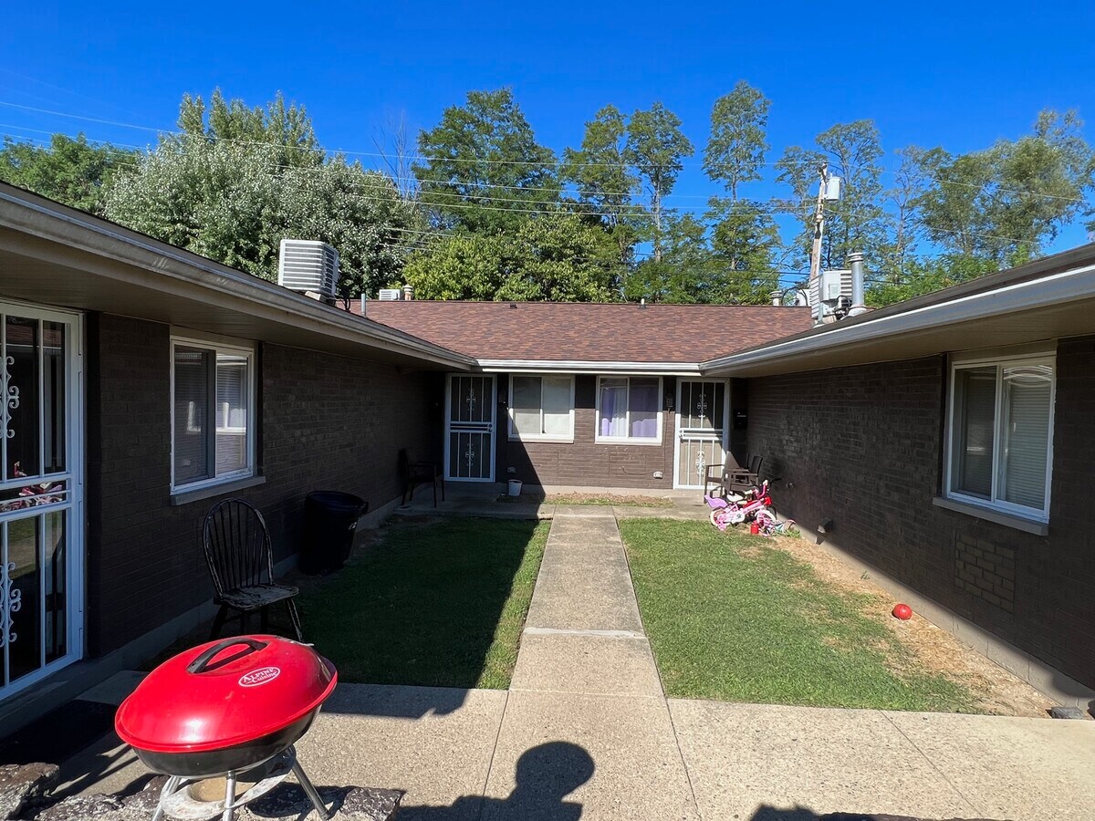 4325 Fair Oaks Rd, Dayton, OH 45405