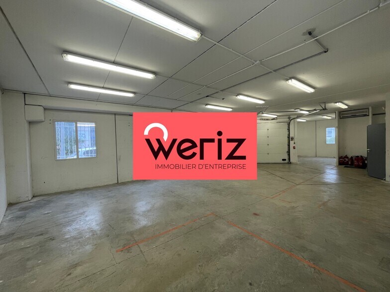 Industrial in Marseille for lease - Building Photo - Image 1 of 9