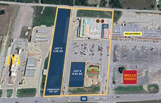 More details for 534 10th St, Floresville, TX - Land for Sale