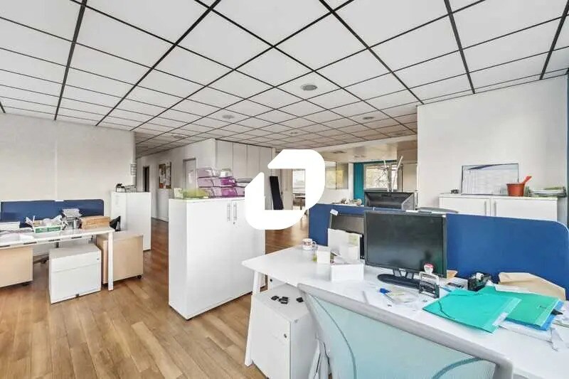 18 Avenue Carnot, Cachan for lease - Interior Photo - Image 2 of 15