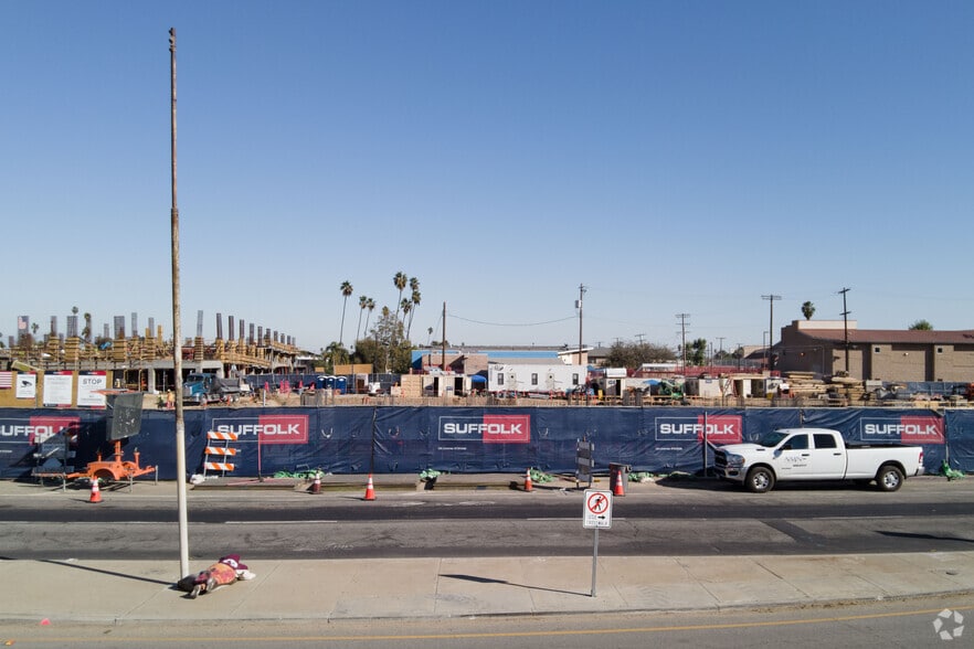 8400 S Vermont Ave, Los Angeles, CA for lease - Building Photo - Image 3 of 11