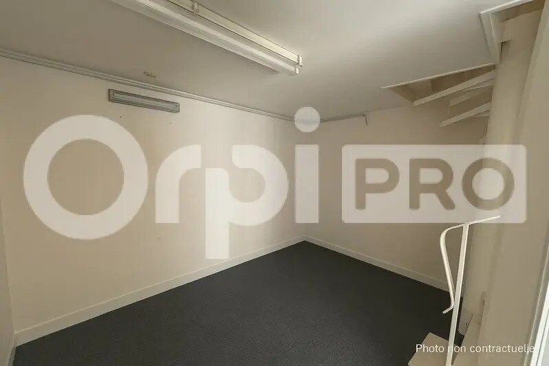 Retail in Commentry for sale - Building Photo - Image 3 of 7