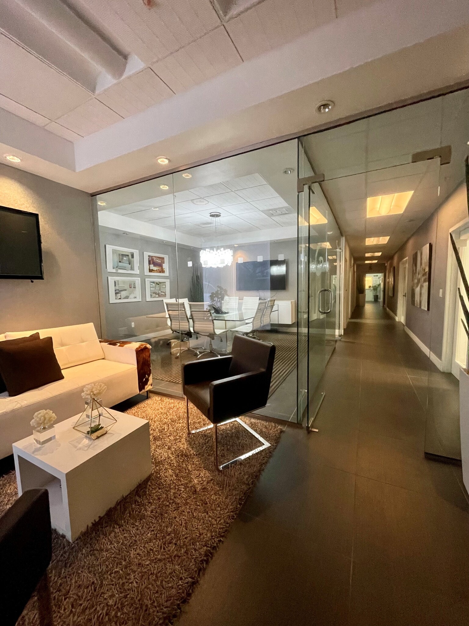 4350-4380 Oakes Rd, Davie, FL for lease Interior Photo- Image 1 of 8