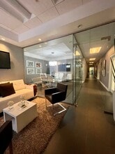 4350-4380 Oakes Rd, Davie, FL for lease Interior Photo- Image 1 of 8