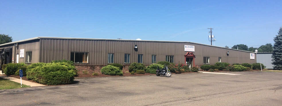 18 Industrial Dr, Bloomsburg, PA for sale - Building Photo - Image 1 of 1