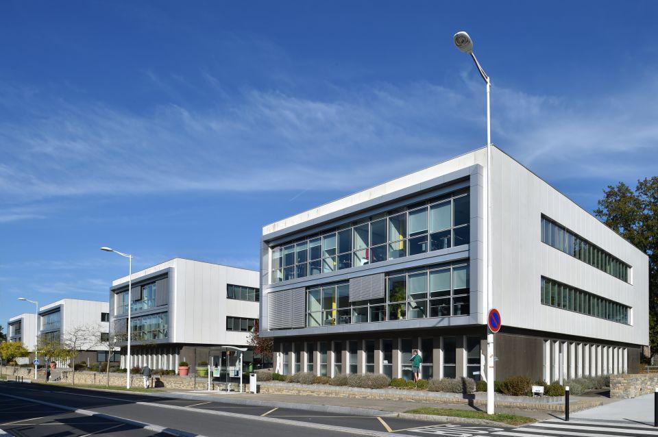 Office in Saint-Herblain for lease Building Photo- Image 1 of 7