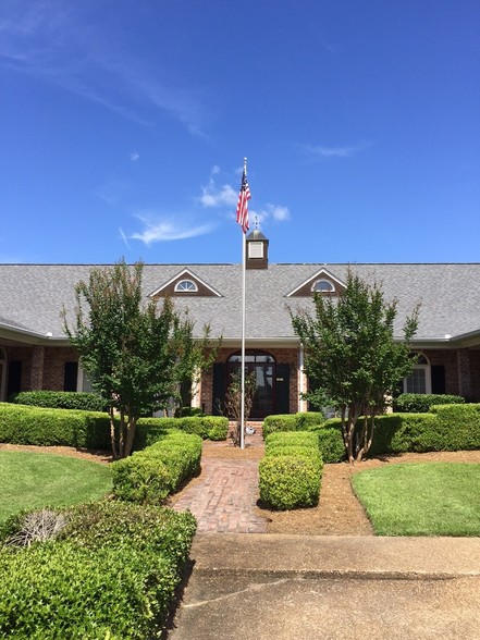 7720 Old Canton Rd, Madison, MS for sale - Building Photo - Image 1 of 1