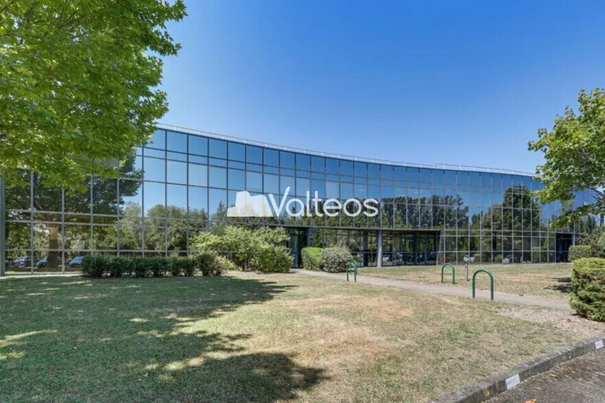 2 4 Rue Maryse Hilsz, Toulouse for lease - Building Photo - Image 2 of 12