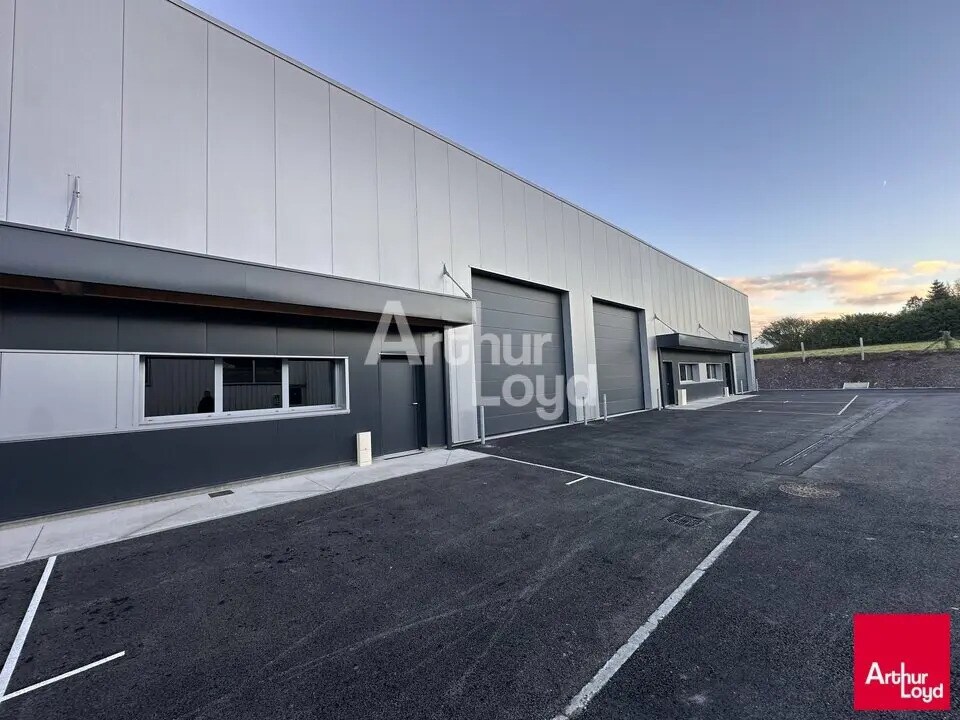 Flex in Laillé for sale Building Photo- Image 1 of 6