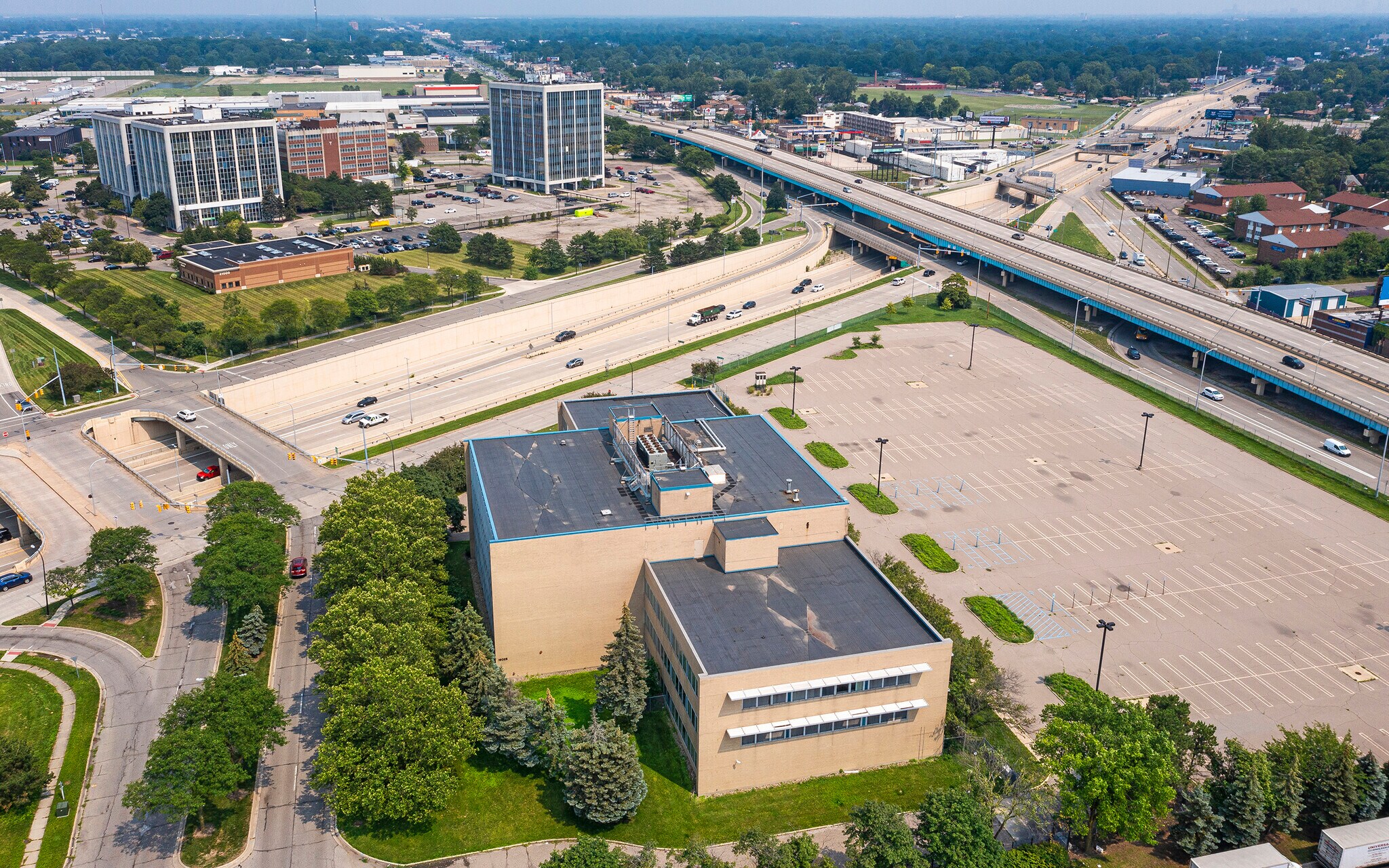 16025 Northland Dr, Southfield, MI 48075 Southfield Administrative