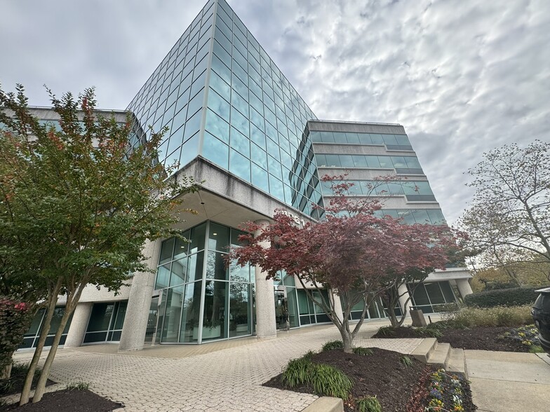 4061 Powder Mill Rd, Beltsville, MD for lease - Building Photo - Image 1 of 5