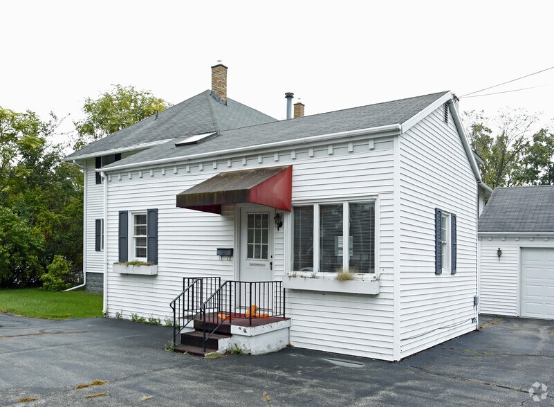 2323 River Rd, Maumee, OH for sale - Primary Photo - Image 1 of 1