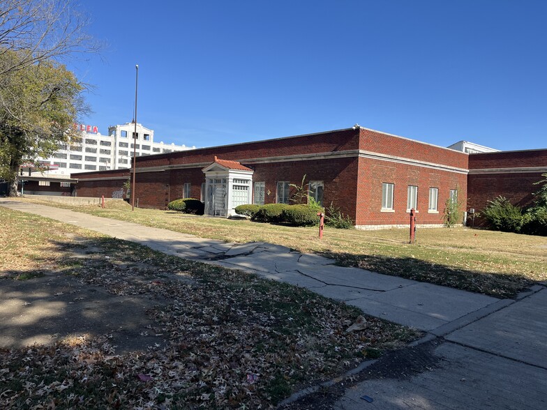 123 Belmont Blvd, Kansas City, MO for sale - Building Photo - Image 2 of 21