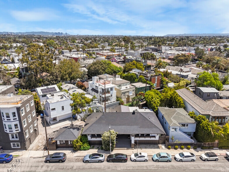 1300 Riviera Ave, Venice, CA for sale - Building Photo - Image 2 of 16