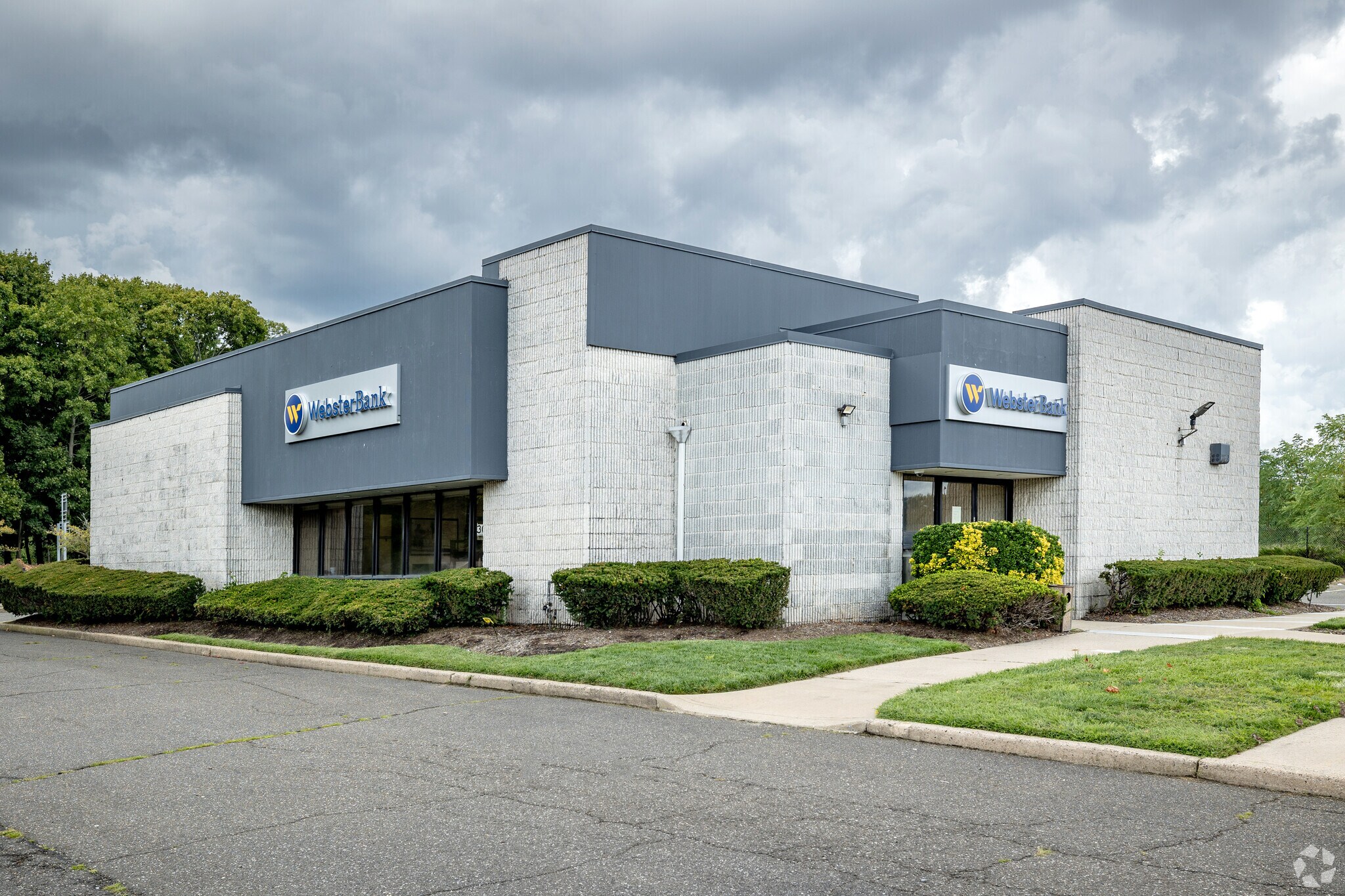 1015 Rt-112, Port Jefferson Station, NY for sale Primary Photo- Image 1 of 1