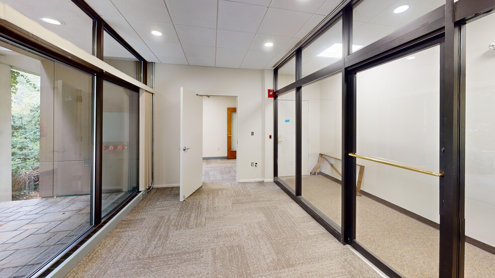 1000 Market St, Portsmouth, NH for lease - Building Photo - Image 3 of 6