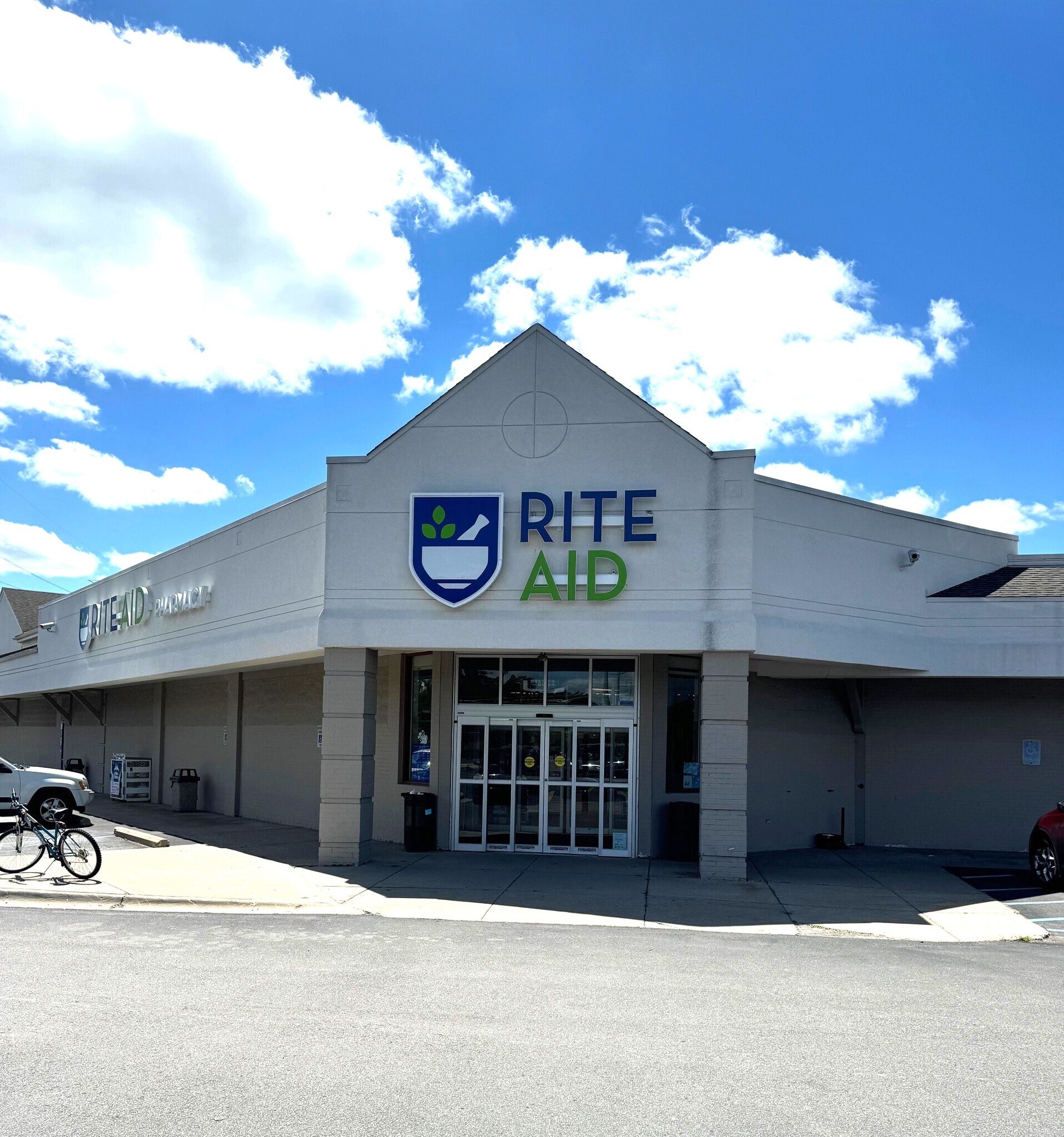 5785-5811 S Main St, Clarkston, MI for sale Building Photo- Image 1 of 1