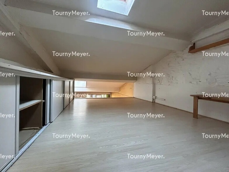 Office in Toulouse for lease - Building Photo - Image 3 of 5