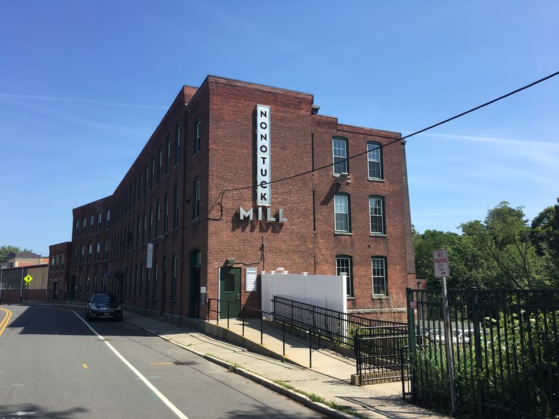 296 Nonotuck St, Northampton, MA for lease - Building Photo - Image 1 of 7