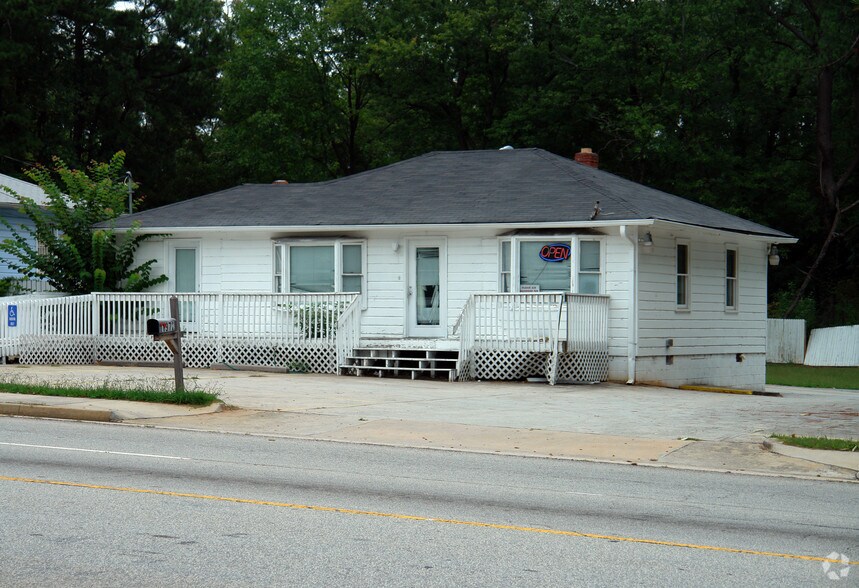 1972 Wesley Chapel Rd, Decatur, GA 30035