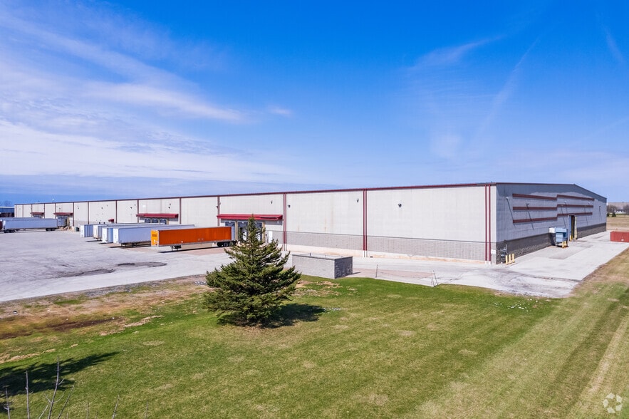 1998 Venture Ave, De Pere, WI for lease - Building Photo - Image 1 of 5