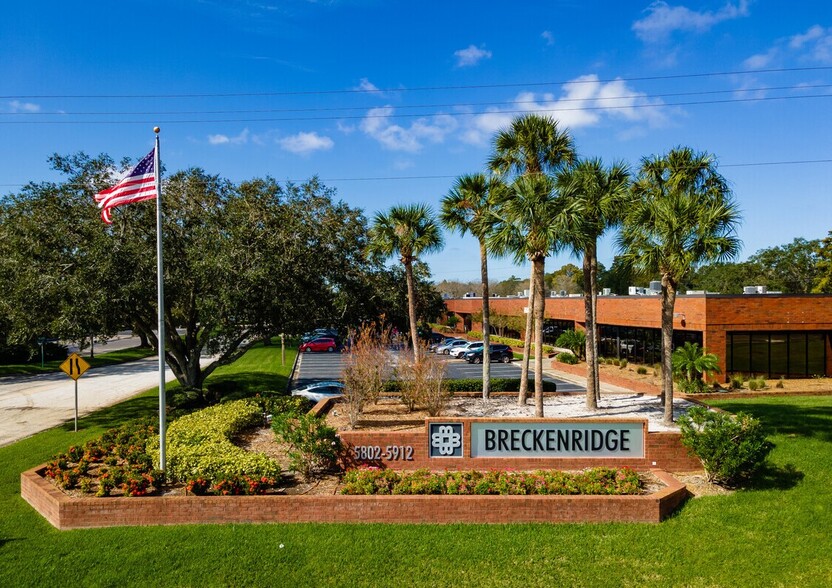 5802 Breckenridge Pky, Tampa, FL for lease - Building Photo - Image 1 of 25