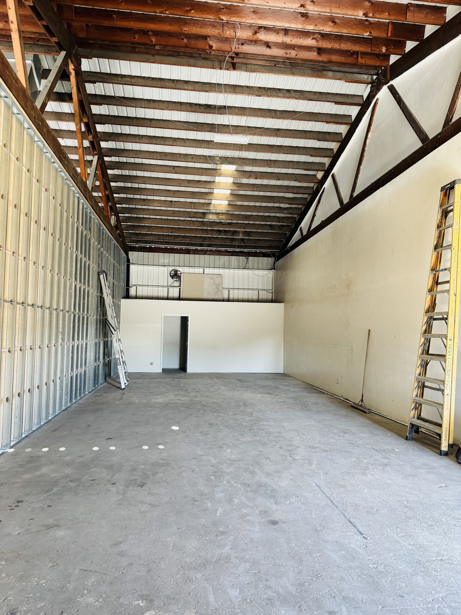 3101 Hoover Ave, National City, CA for lease Building Photo- Image 1 of 2