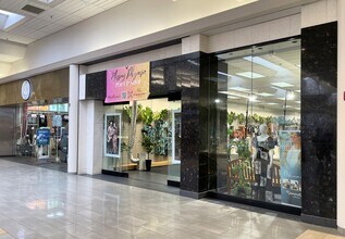 111 E Puainako St, Hilo, HI for lease Building Photo- Image 2 of 4